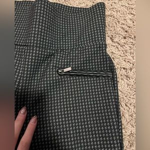 Suzy Shier houndstooth leggings with leather detail